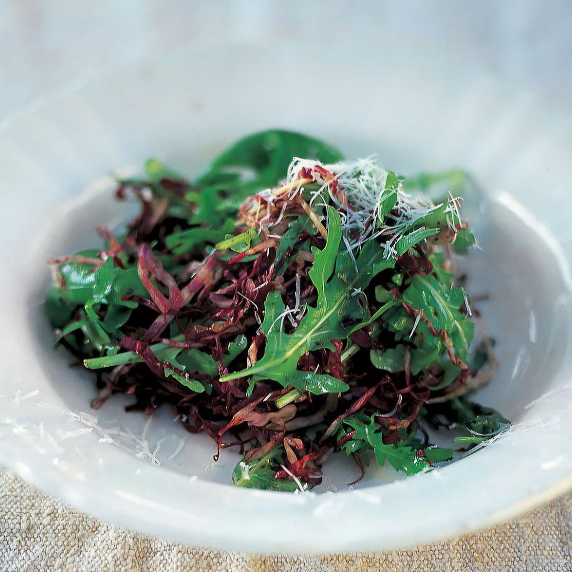 Rocket and radicchio salad