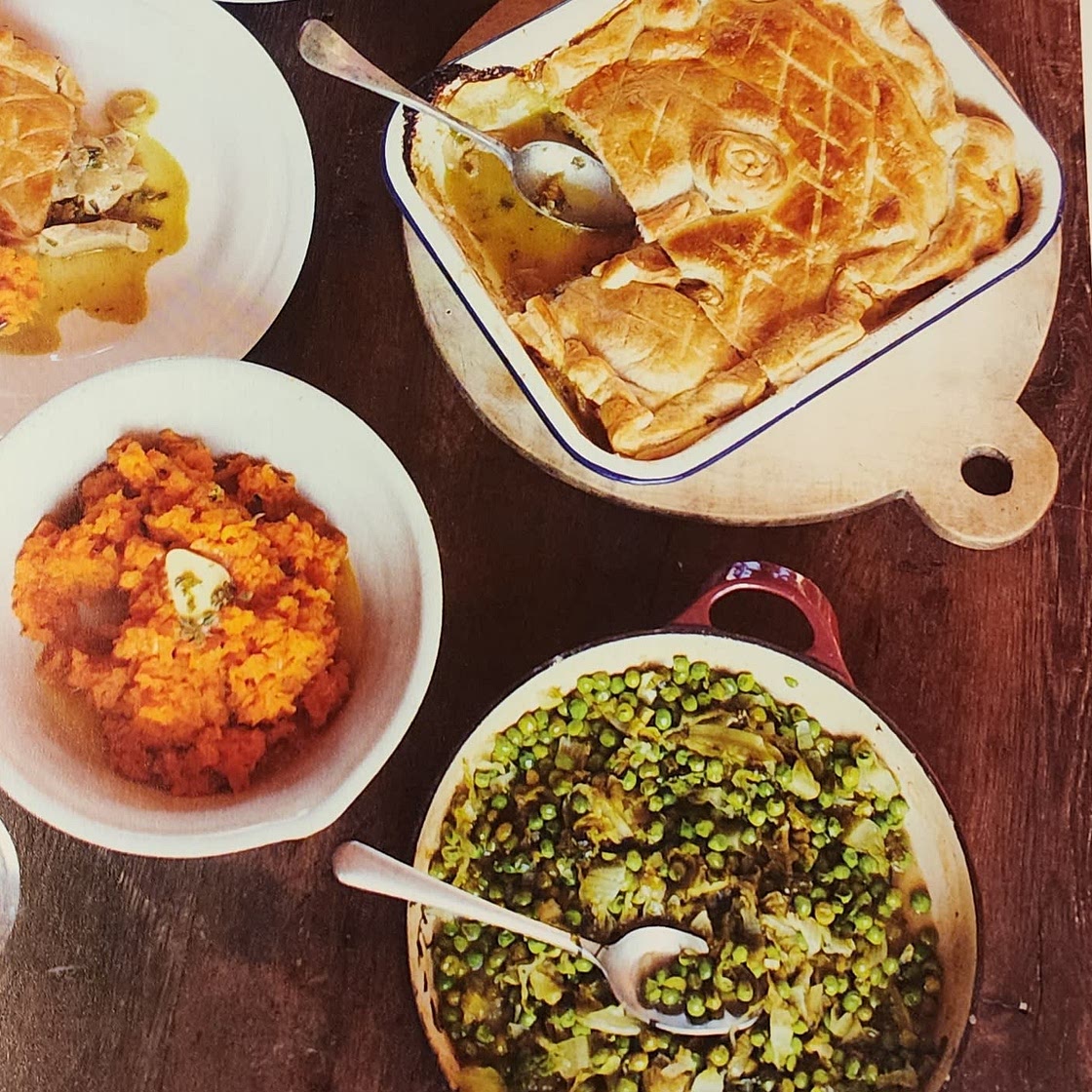 Chicken pie with carrot and peas
