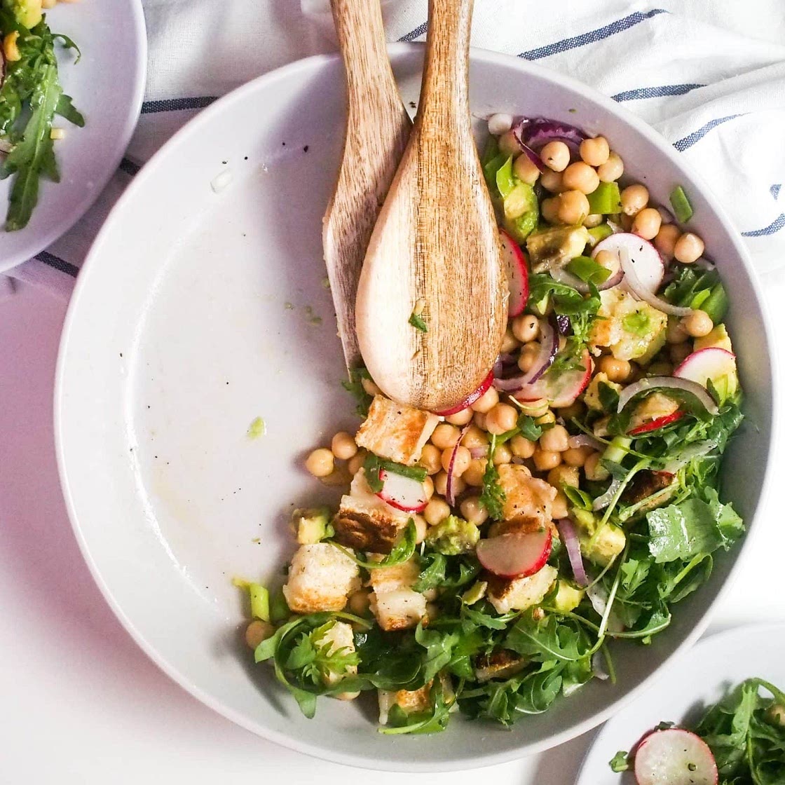 Halloumi and Chickpea Salad