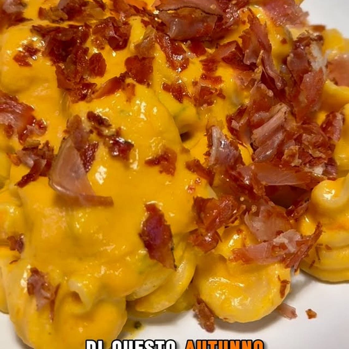 PASTA CON CREMA DI ZUCCA ROBIOLA e SPECK CROCCANTE 🎃🥓