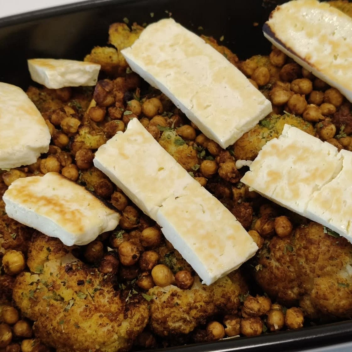 Honey Roasted Cauliflower with Grilled Halloumi & Crunchy Chickpeas