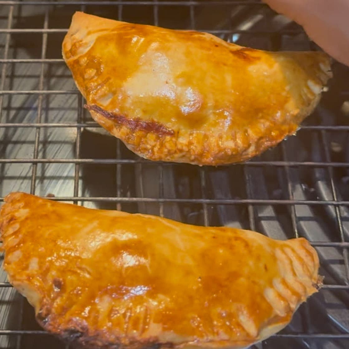 How to make empanada dough for baking