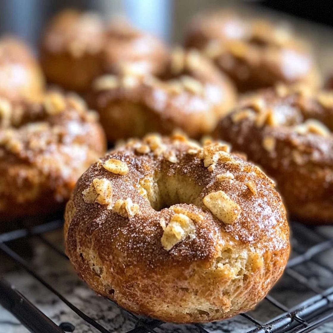 How to Make Banana Bread Cinnamon Crunch Bagels