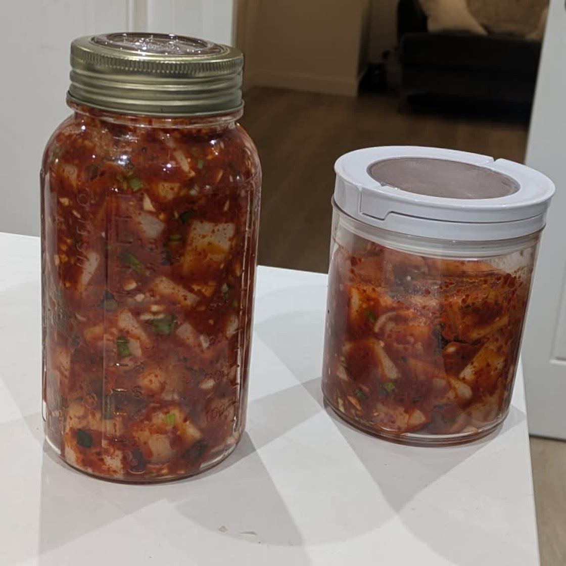Kkakdugi (Cubed radish kimchi)