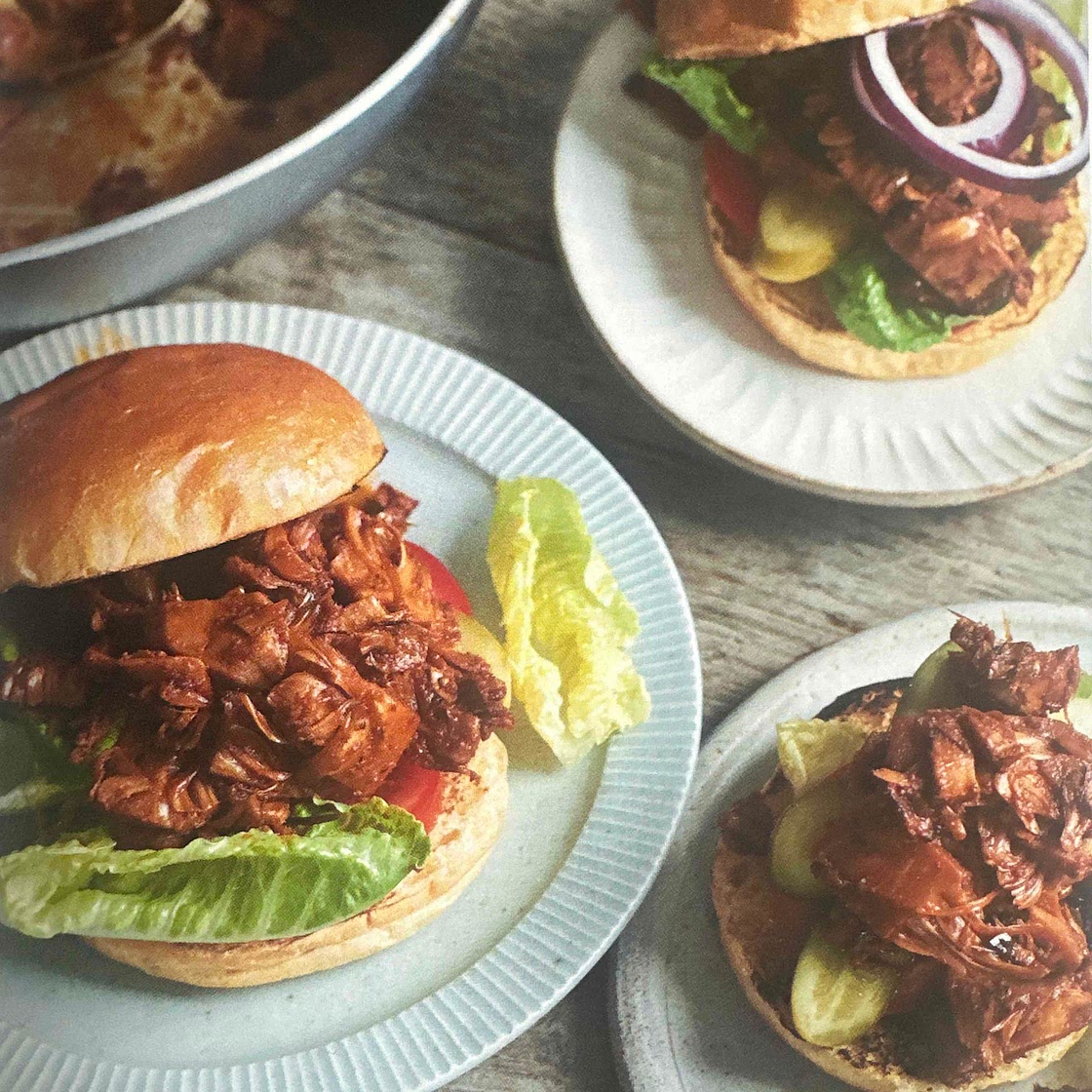 Linda’s Pulled Jackfruit Burgers