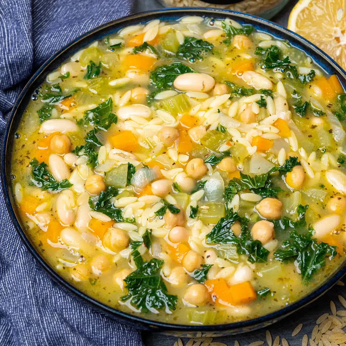Vegetarian Lemon Orzo Soup