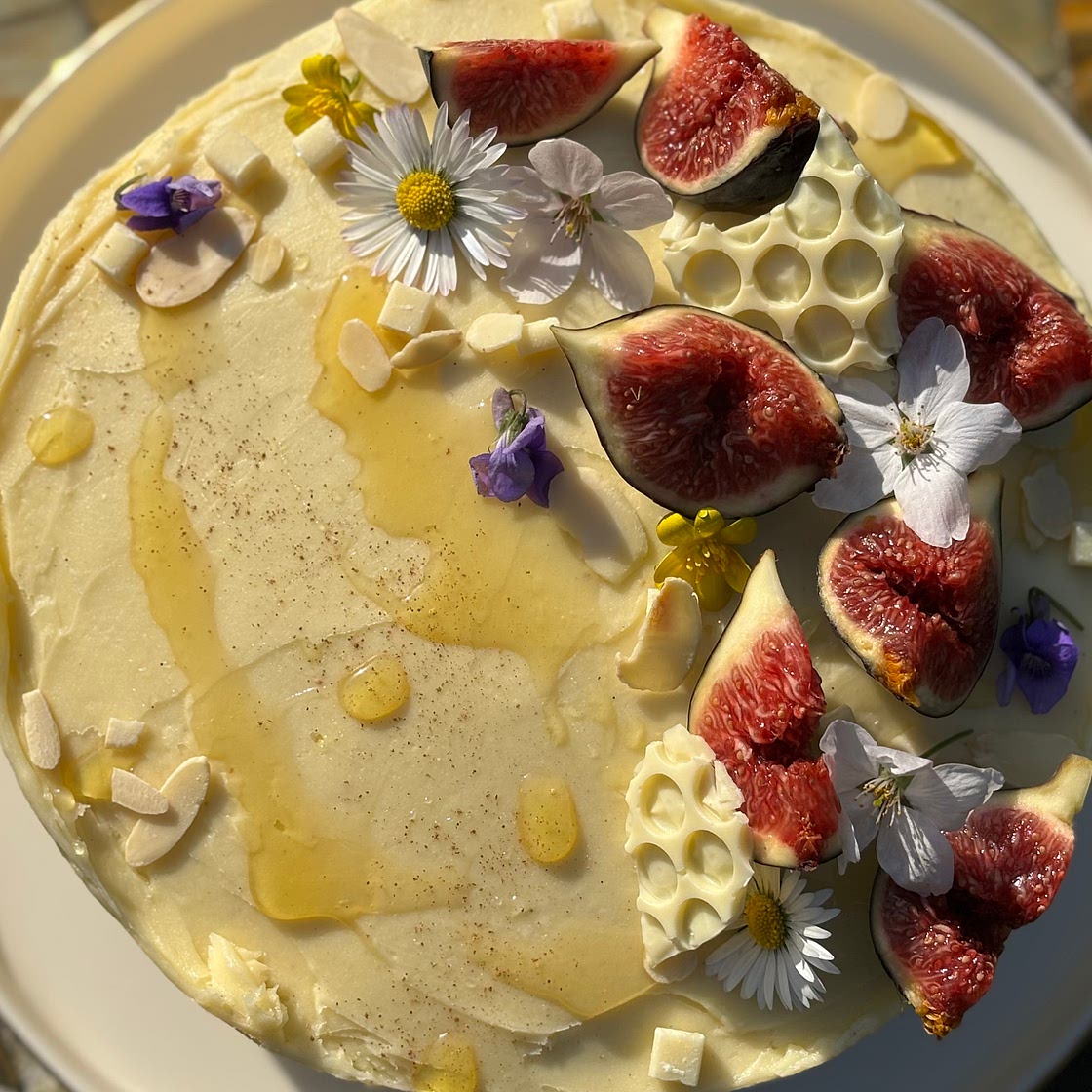honey & almond chai spiced cake with white chocolate buttercream