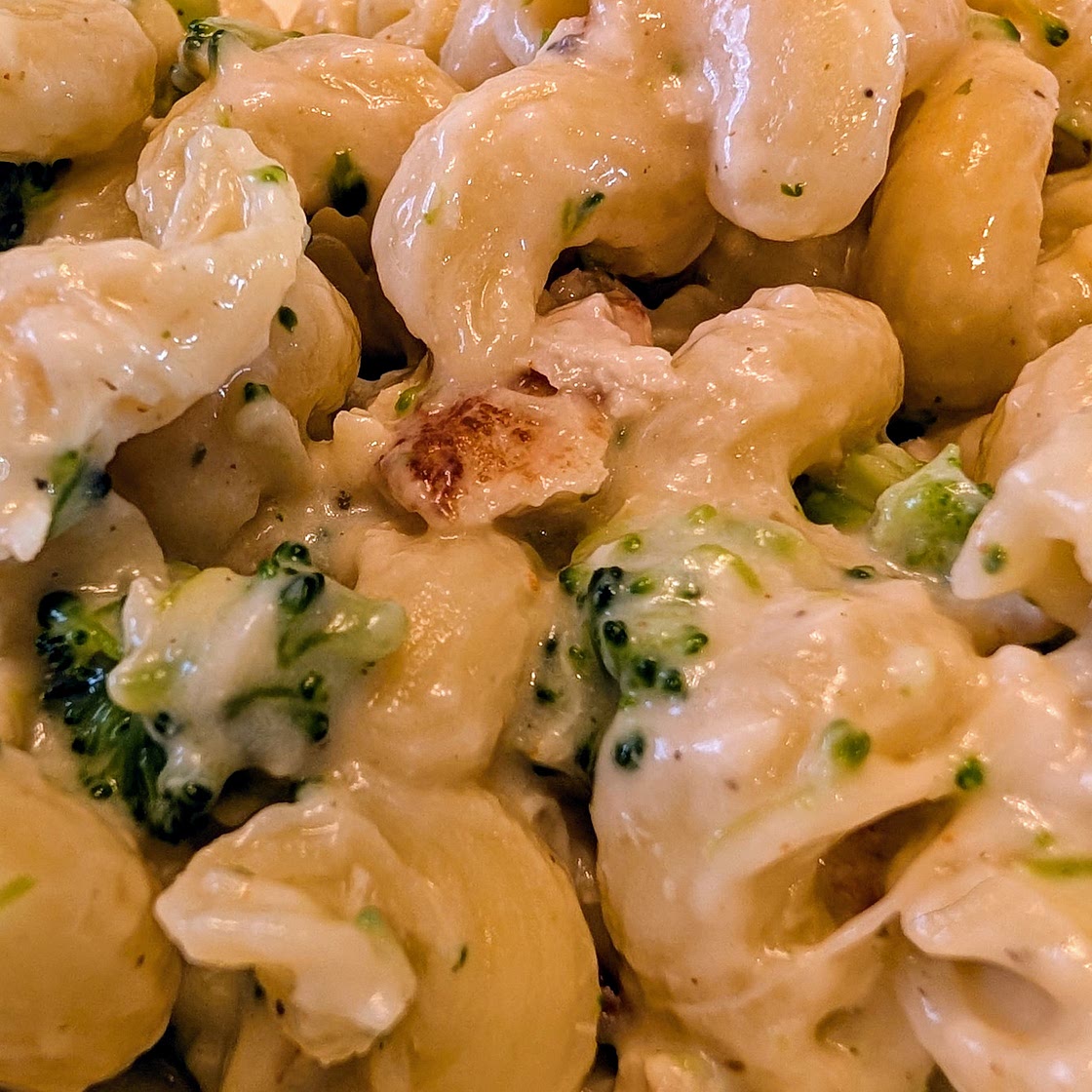 Spicy Chicken & Broccoli Alfredo