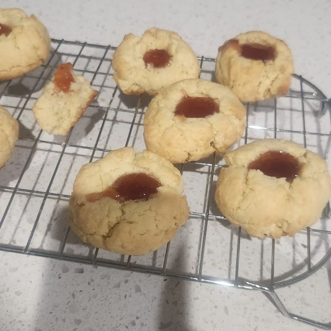 Coconut jam drops