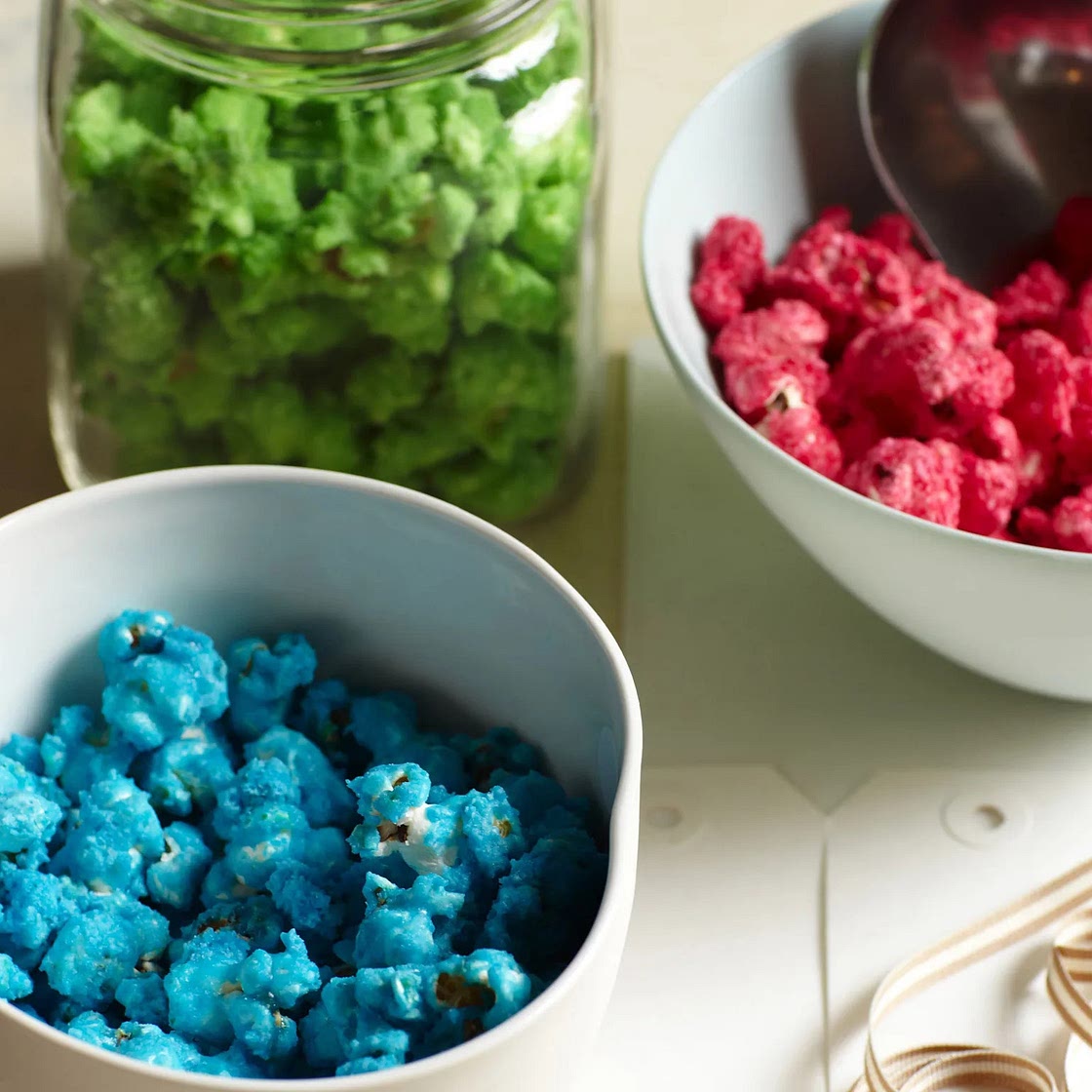 Candied popcorn