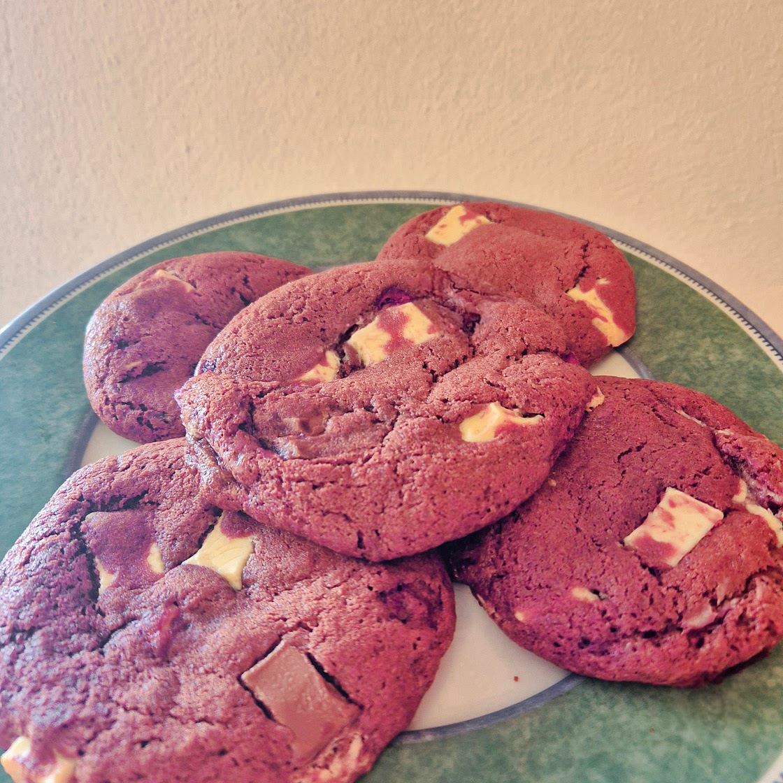 Red Velvet Raspberry Cheesecake Cookies
