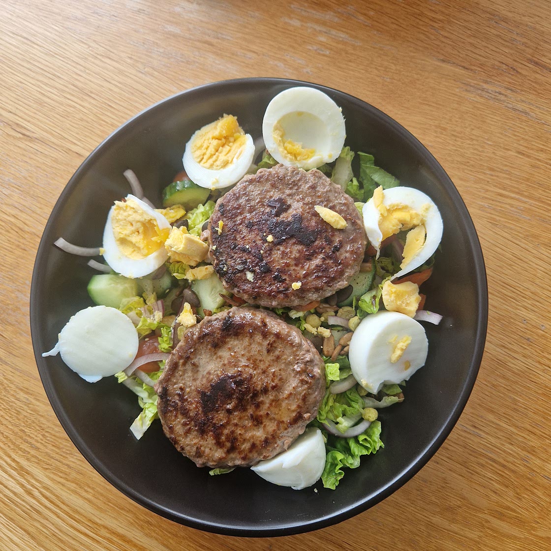 Protien-Packed Burger Salad