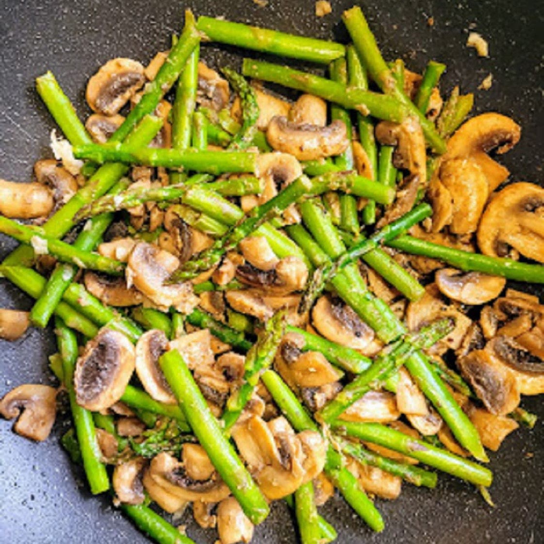 Sautéed Asparagus and Mushrooms
