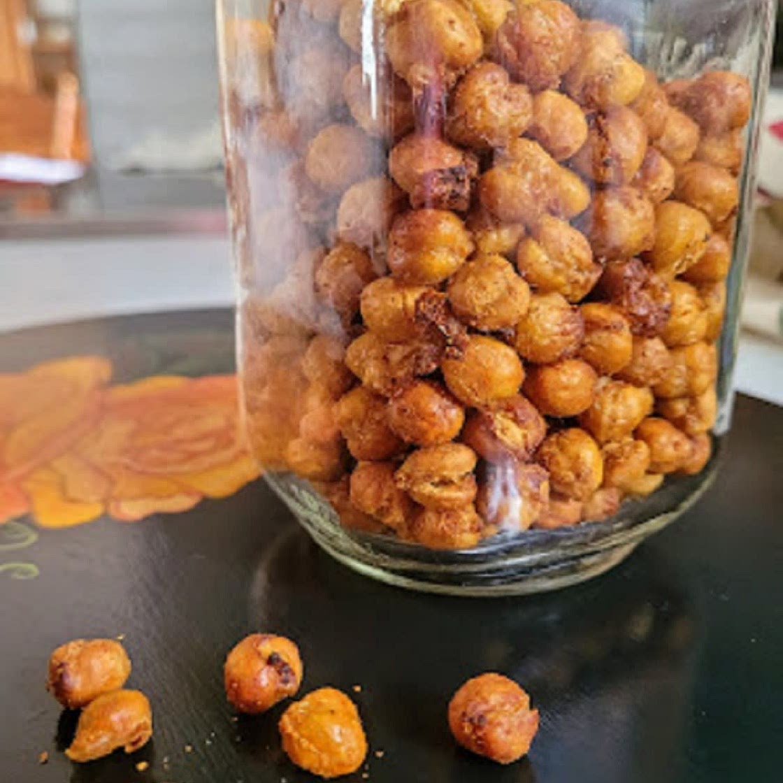 Lightly Spiced Air Fryer Chickpeas