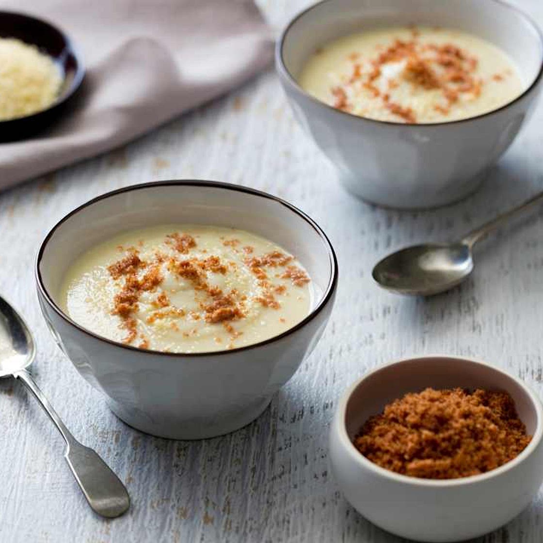 Cauliflower soup with bacon dust