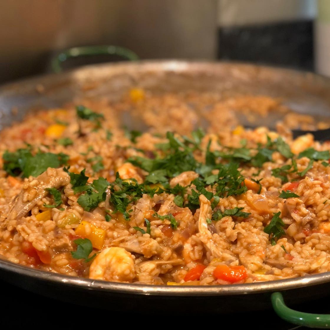 Easy Paella with Chicken, Prawns and Mussels