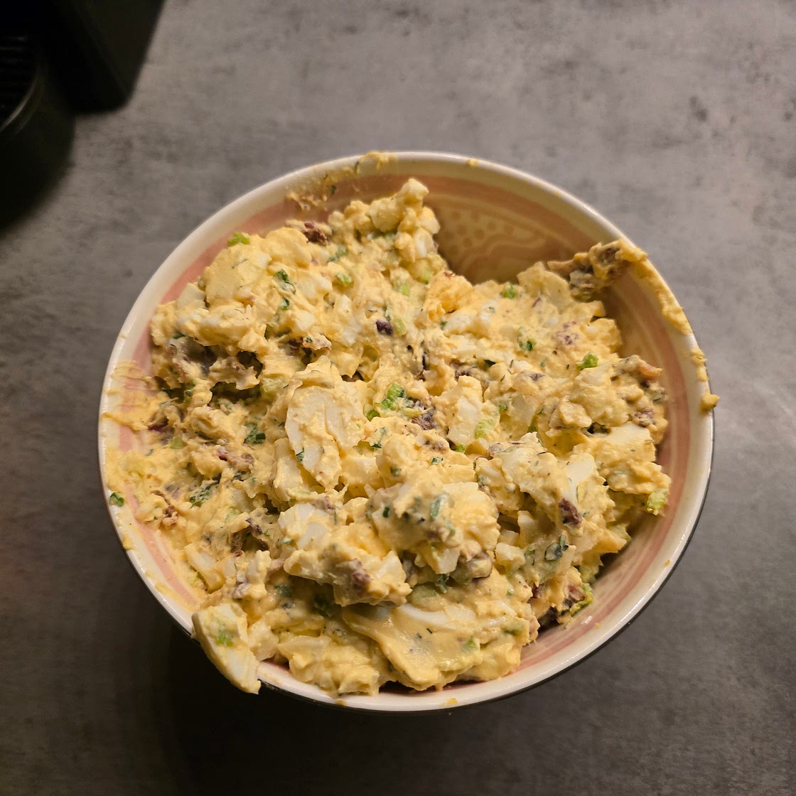 Eiersalade met spek