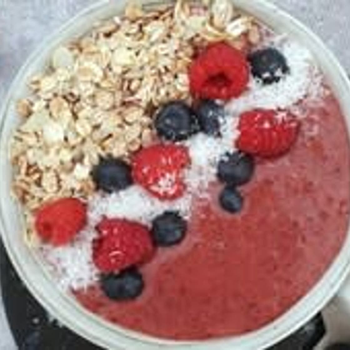 AÇAI BOWL À LA FRAMBOISE