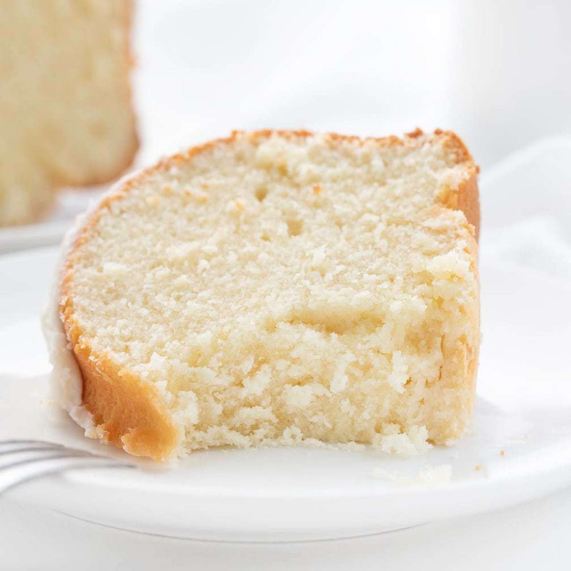 D'licious Gluten Free Vanilla Bundt Cake