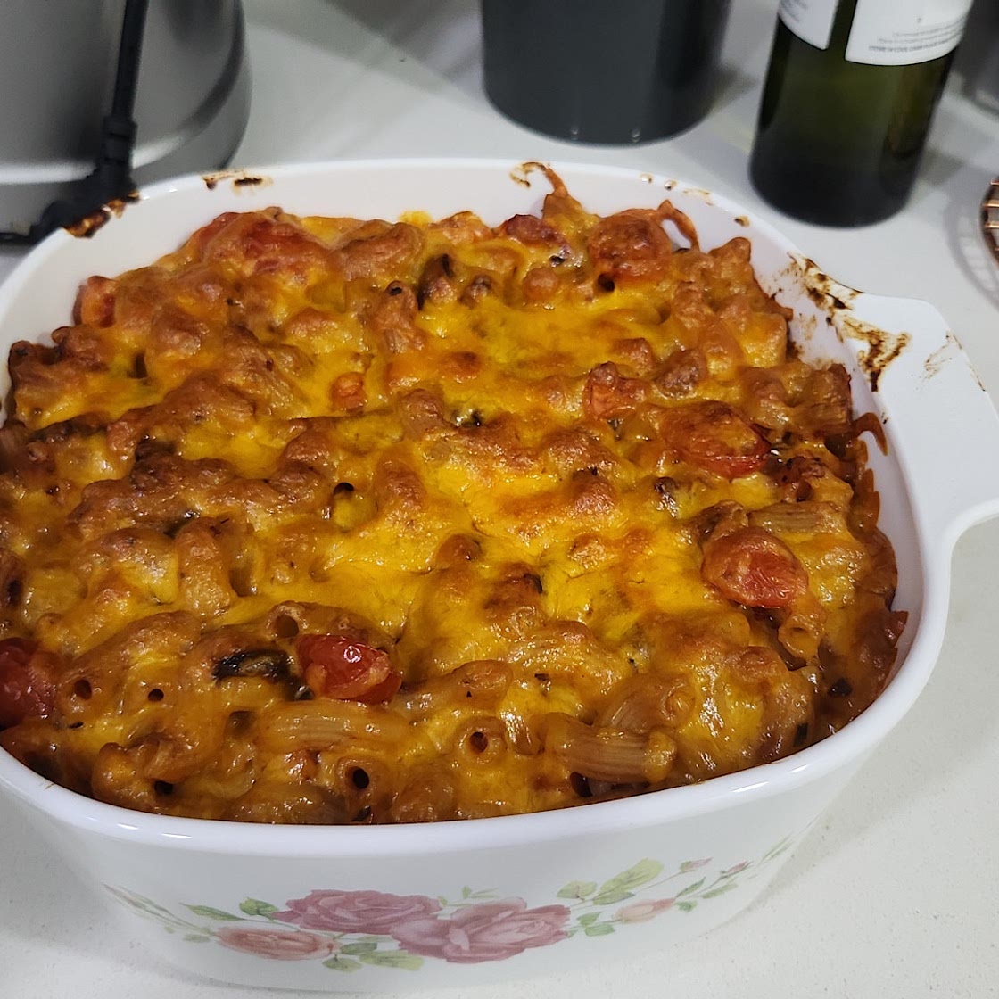 Baked Mac and Cheese w tomato sauce