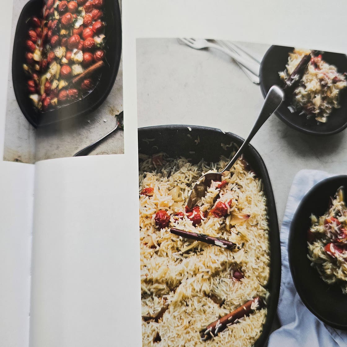 Baked rice with confit tomatoes and garlic