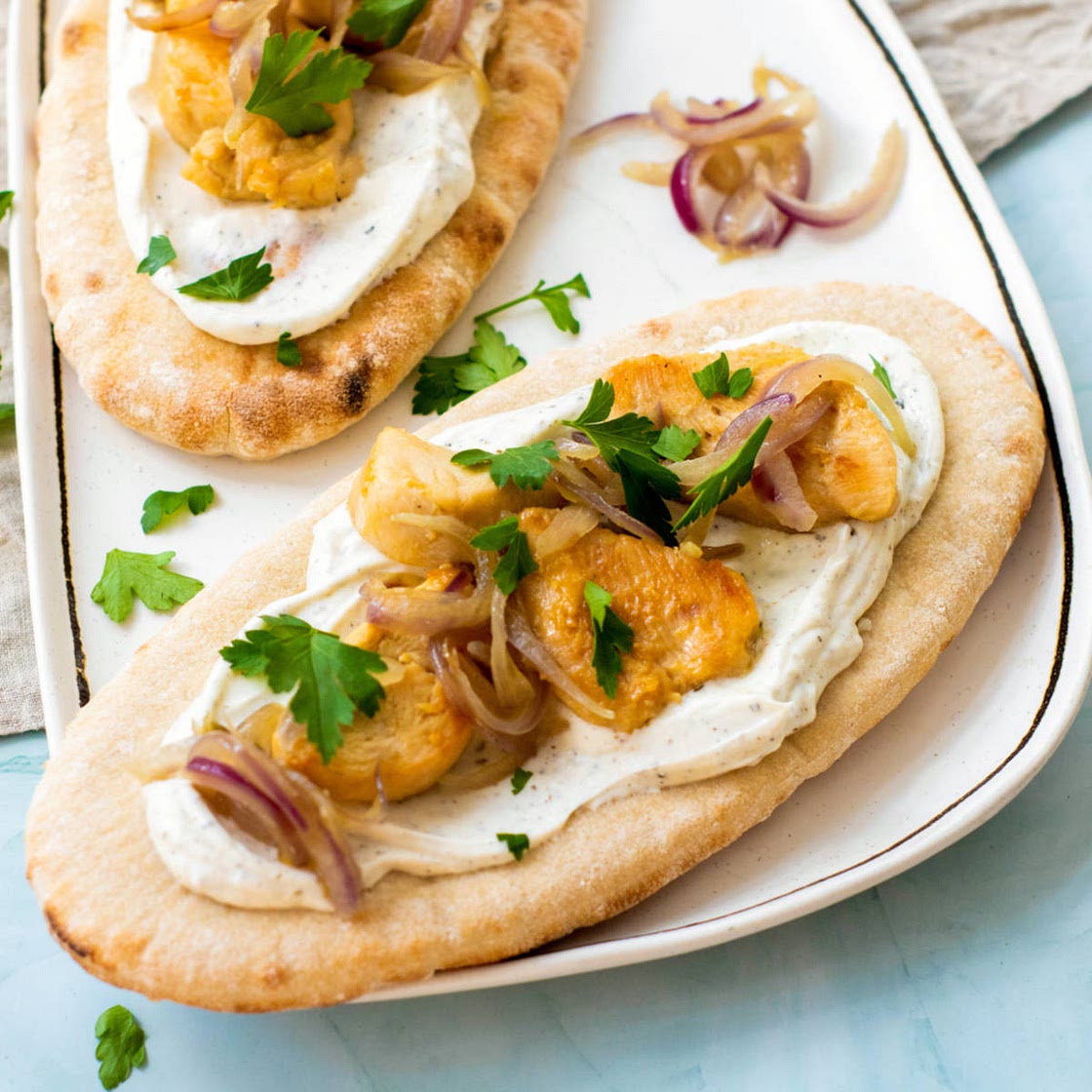 Chicken Pitas With Yogurt Sauce