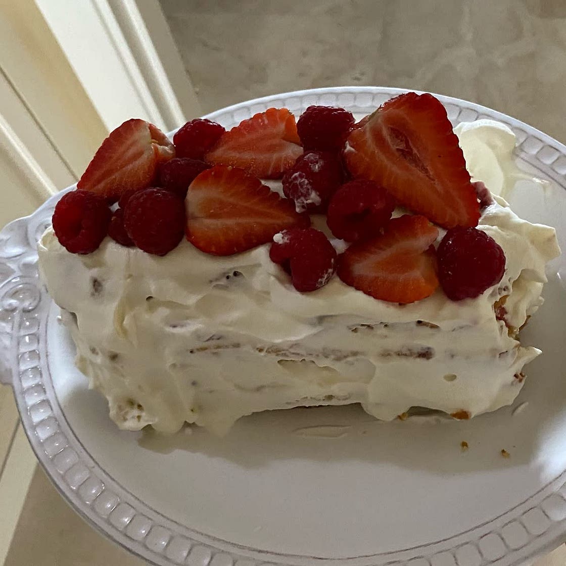 Victoria Sponge Cake