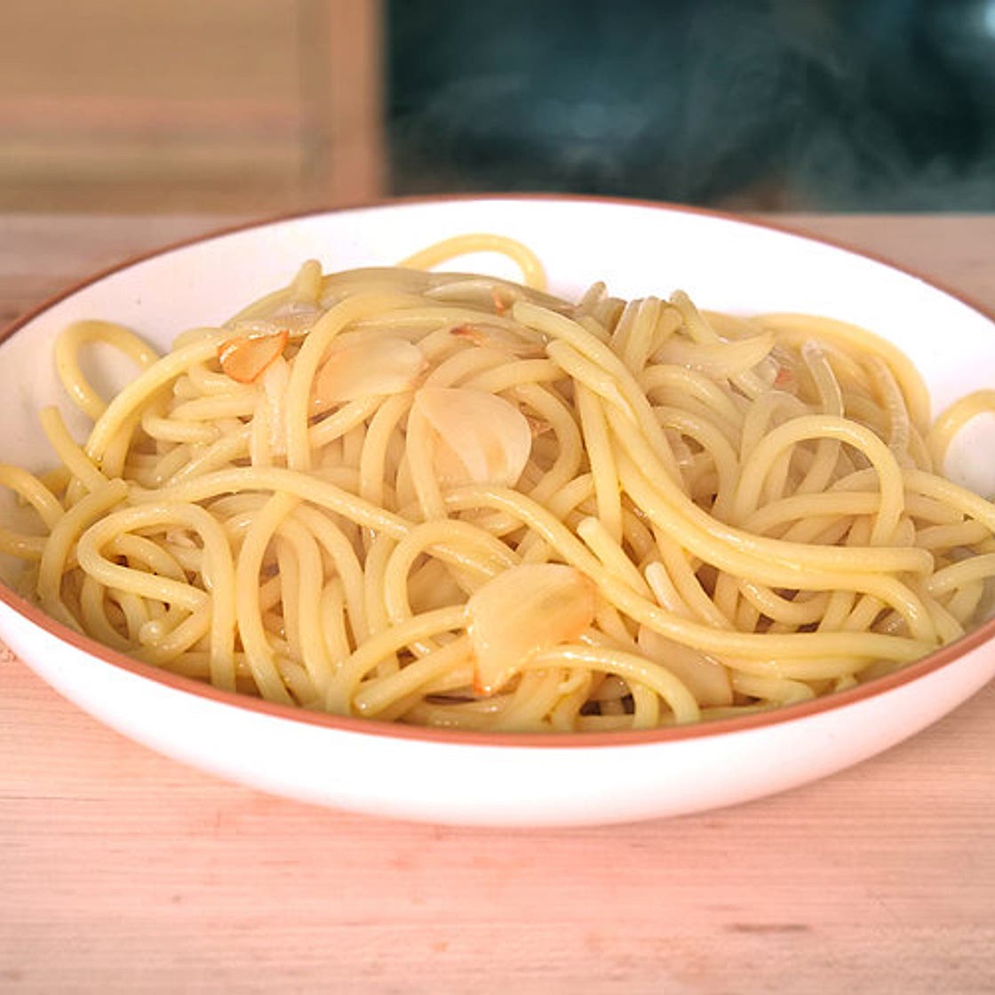 3-Ingredient Garlic & Olive Oil Pasta (Aglio e Olio)