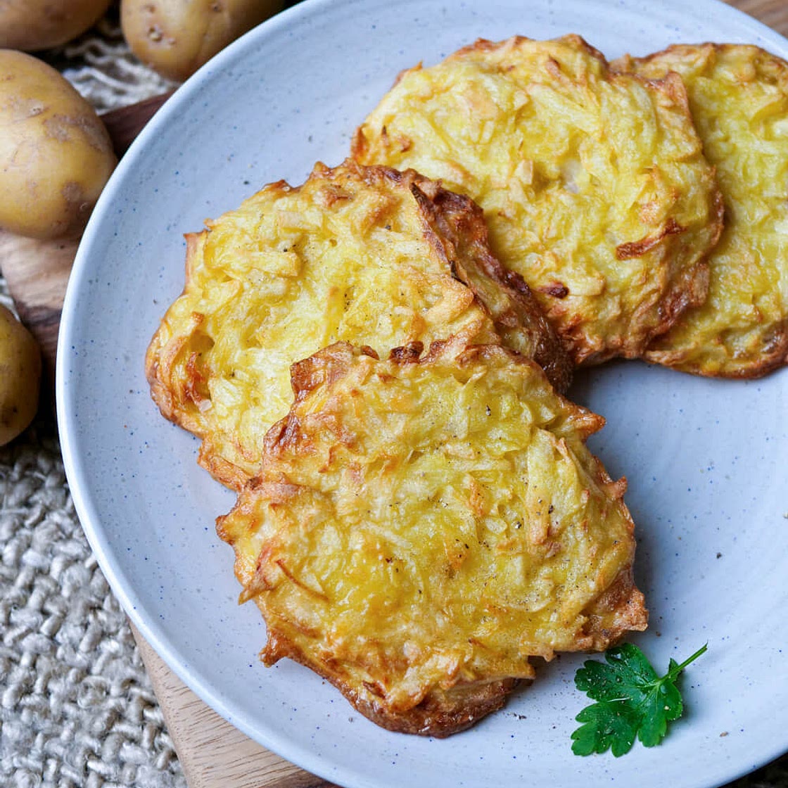 Erdäpfelpuffer mit Schnittlauchsauce