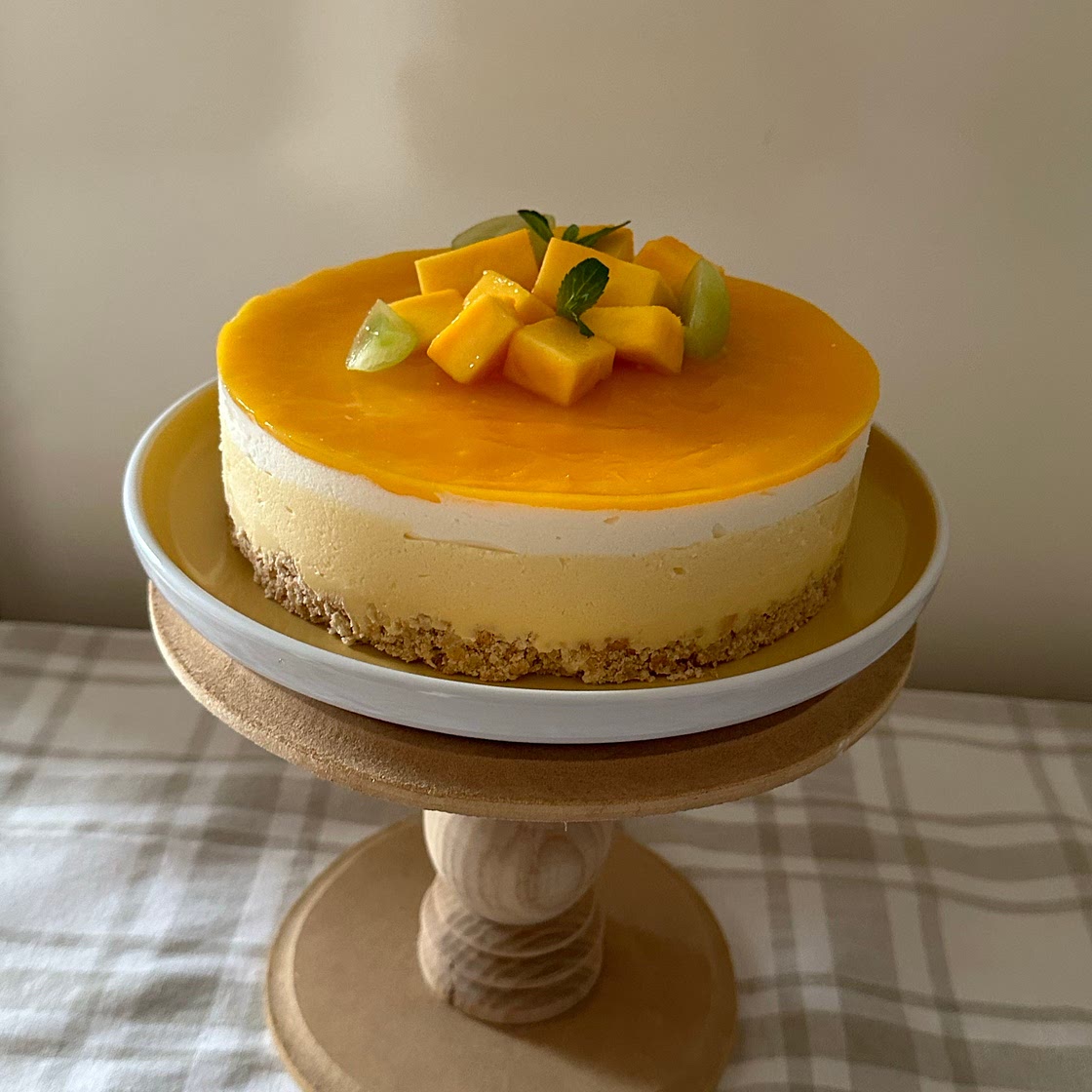 • Mango cheesecake • 🥭