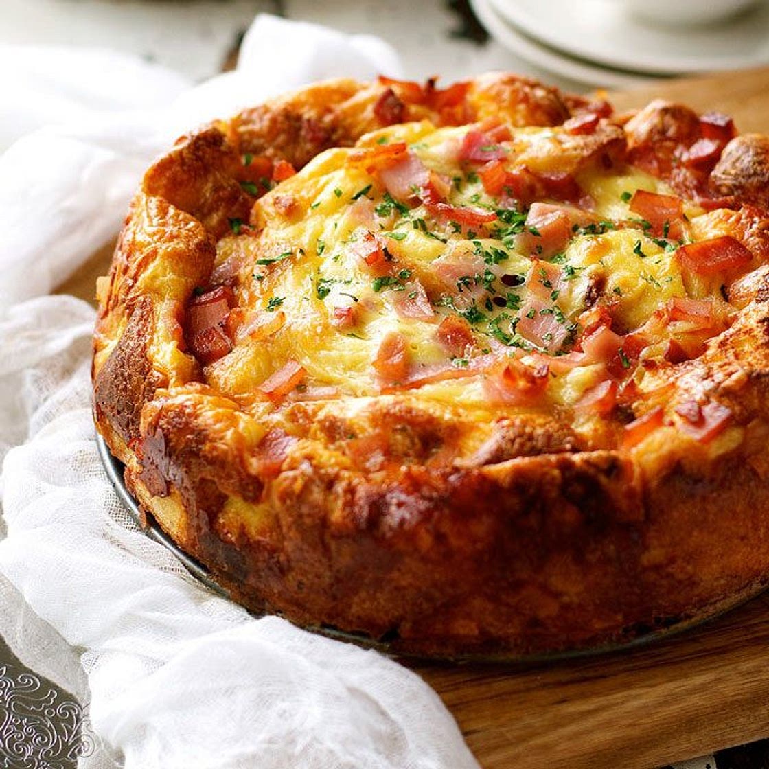 Cheese & Bacon Breakfast Strata Cake (Breakfast Casserole!)