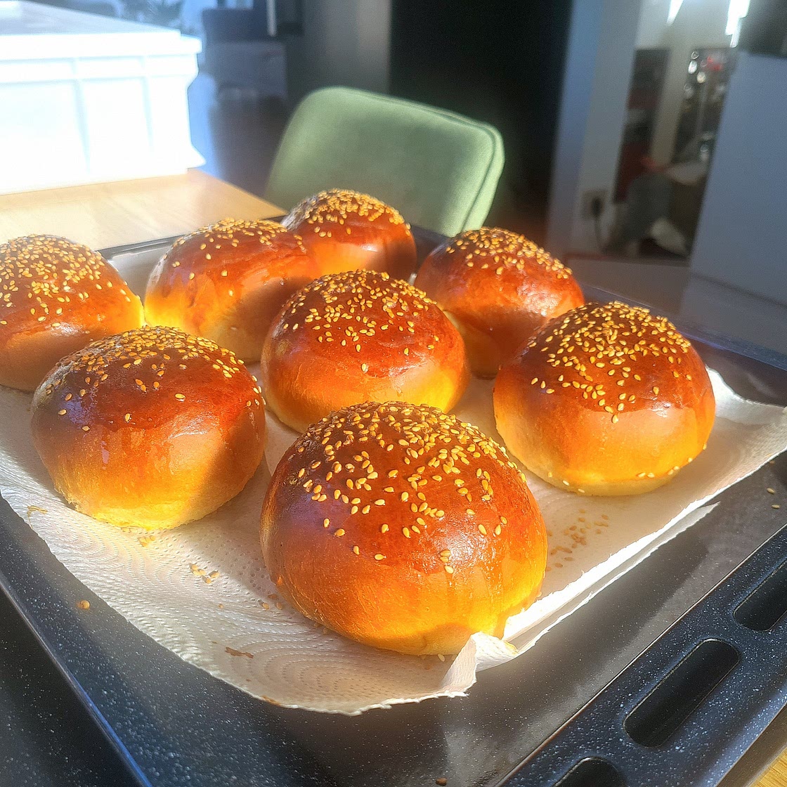 Fluffy burger buns