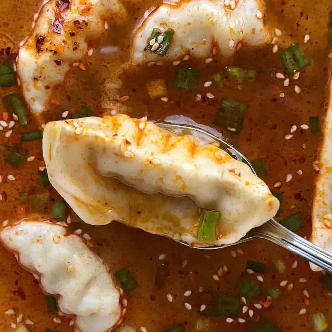 5 Minute Dumpling Potsticker Soup- Easy Dinner Recipe