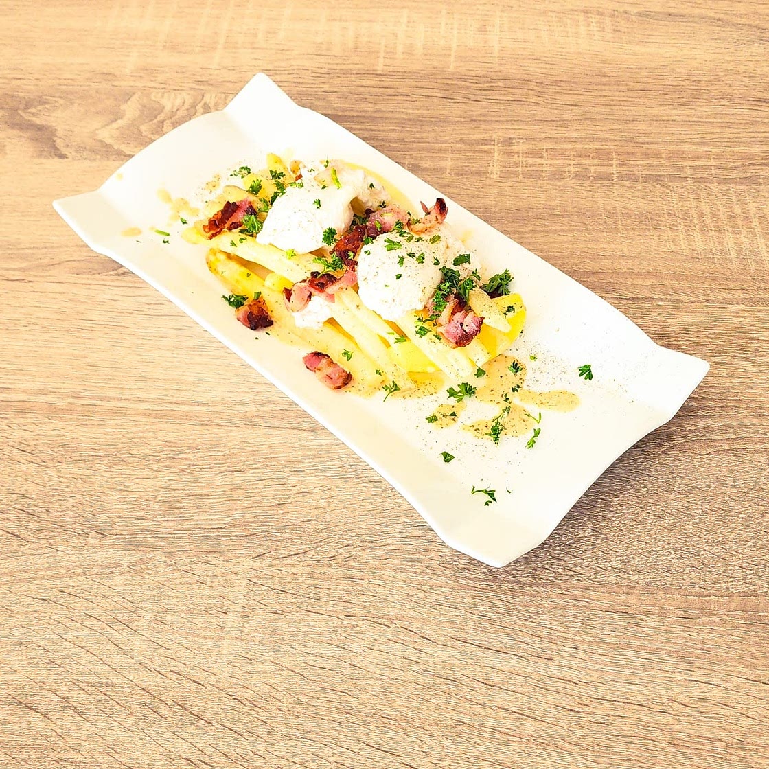 Asperges blanches, lard et œuf mollet