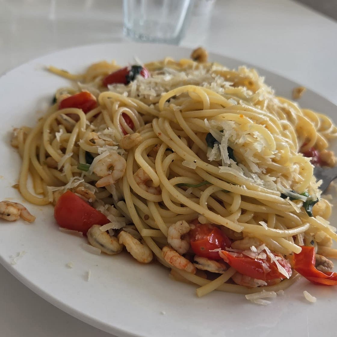 Tomato Spinach Shrimp Pasta