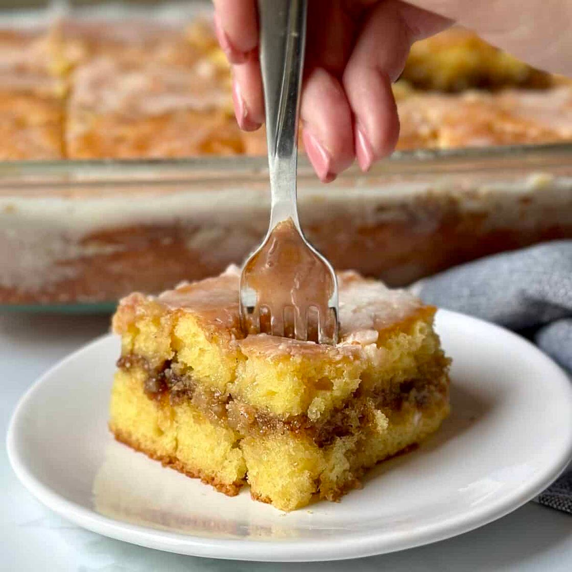 Honey Bun Cake