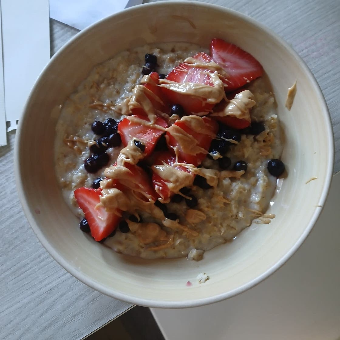 Peanut Butter Breakfast Oatmeal Bowl