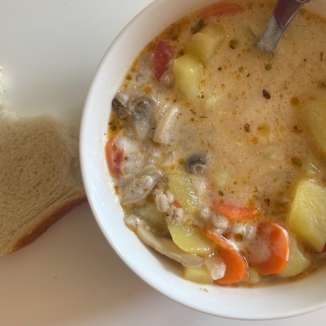 Mushroom and Barley Soup (Vegetarian)
