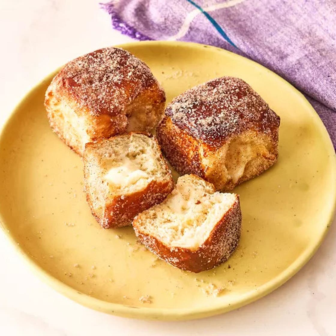 Hawaiian roll cinnabon delights