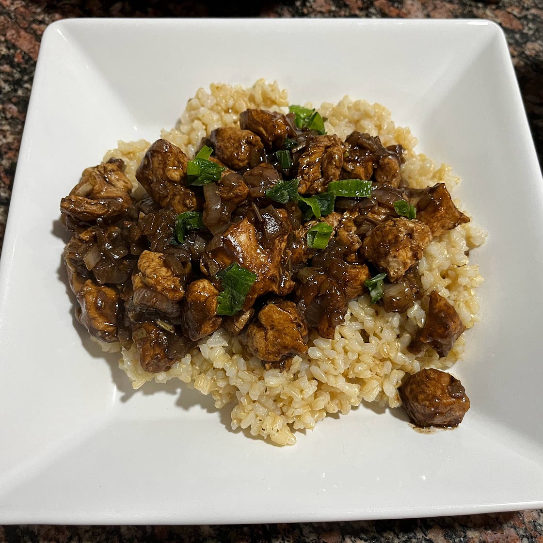 Pollo con salsa de soja