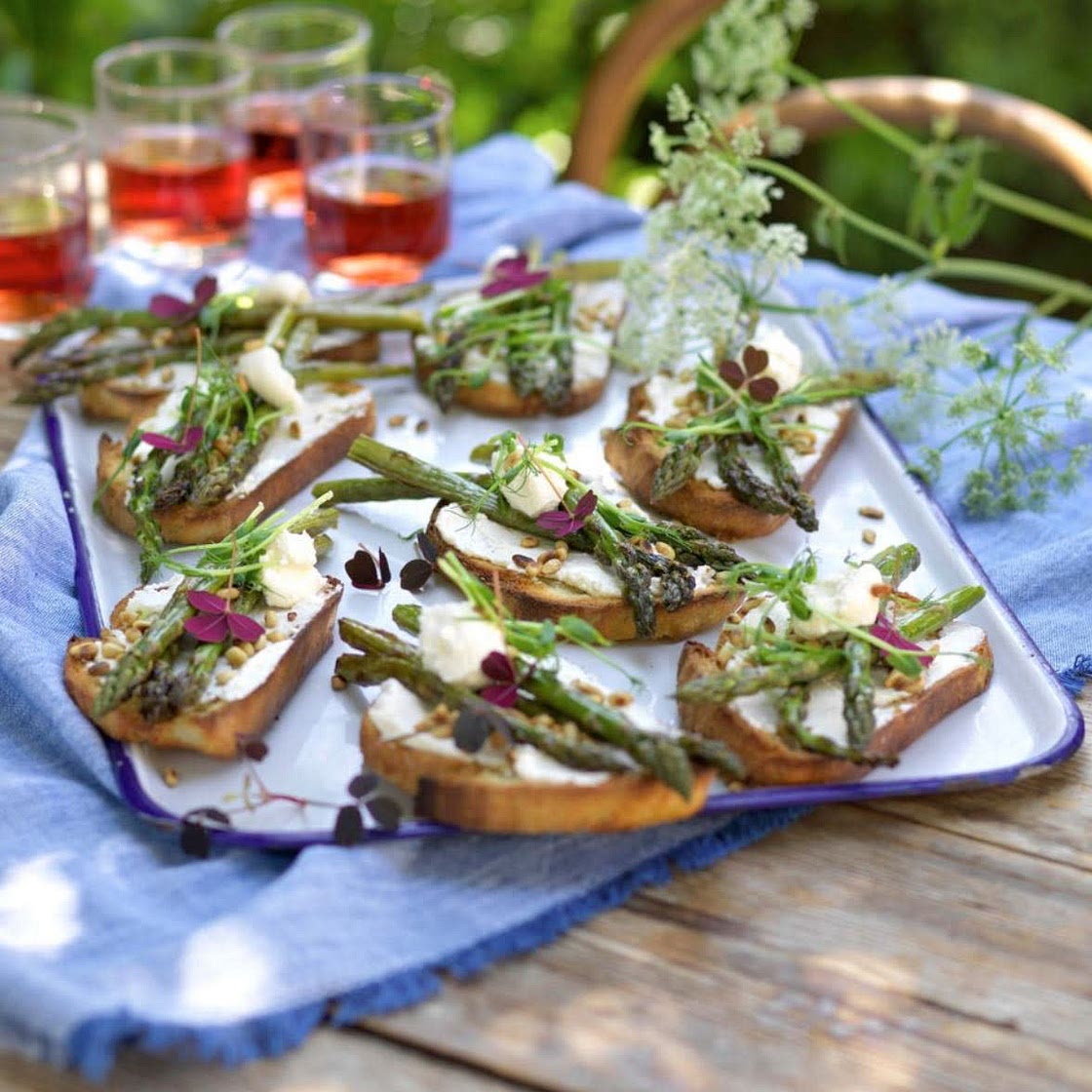 Grilled levain with asparagus and parmesan creme 