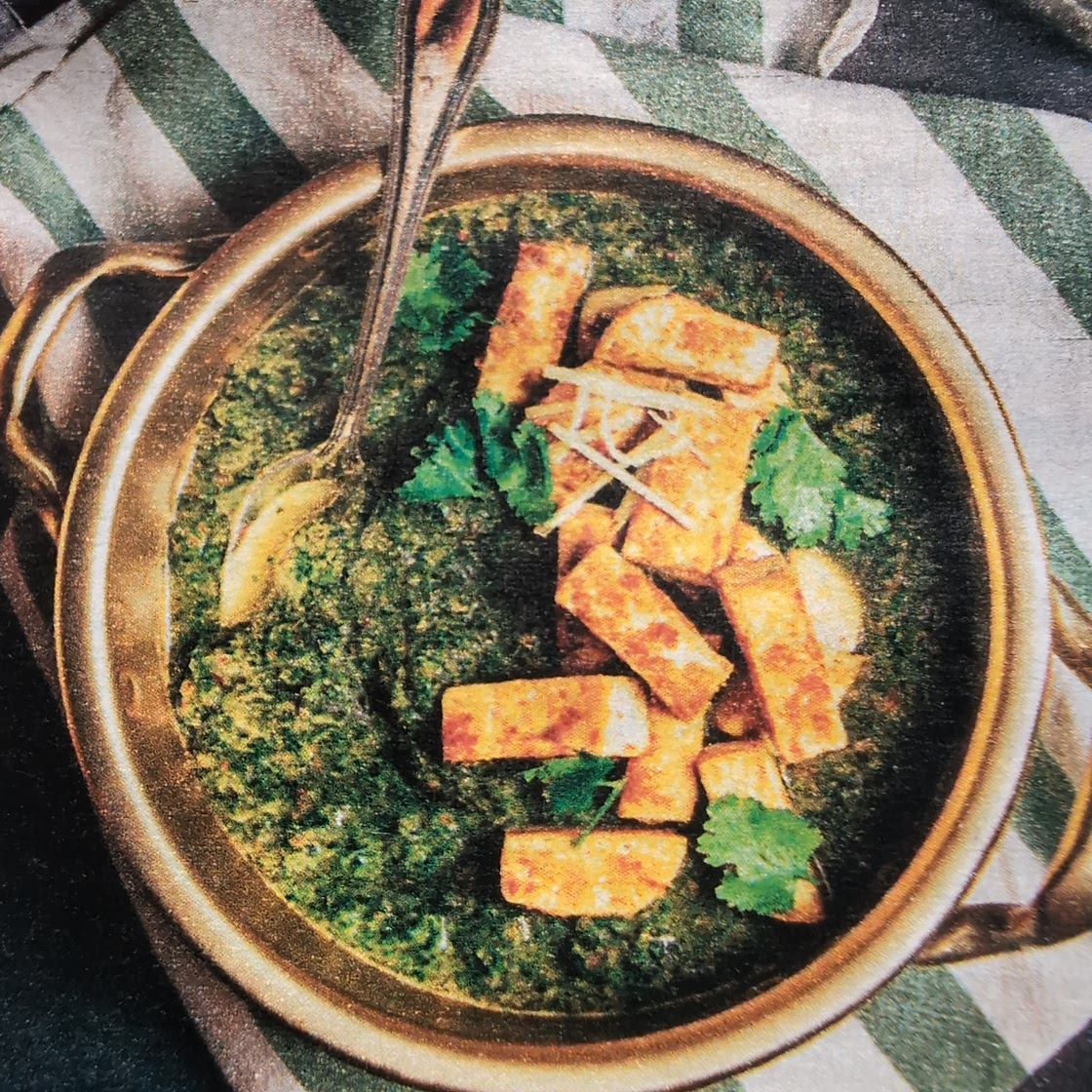 Creamy Spinach Curry with Crispy Tofu