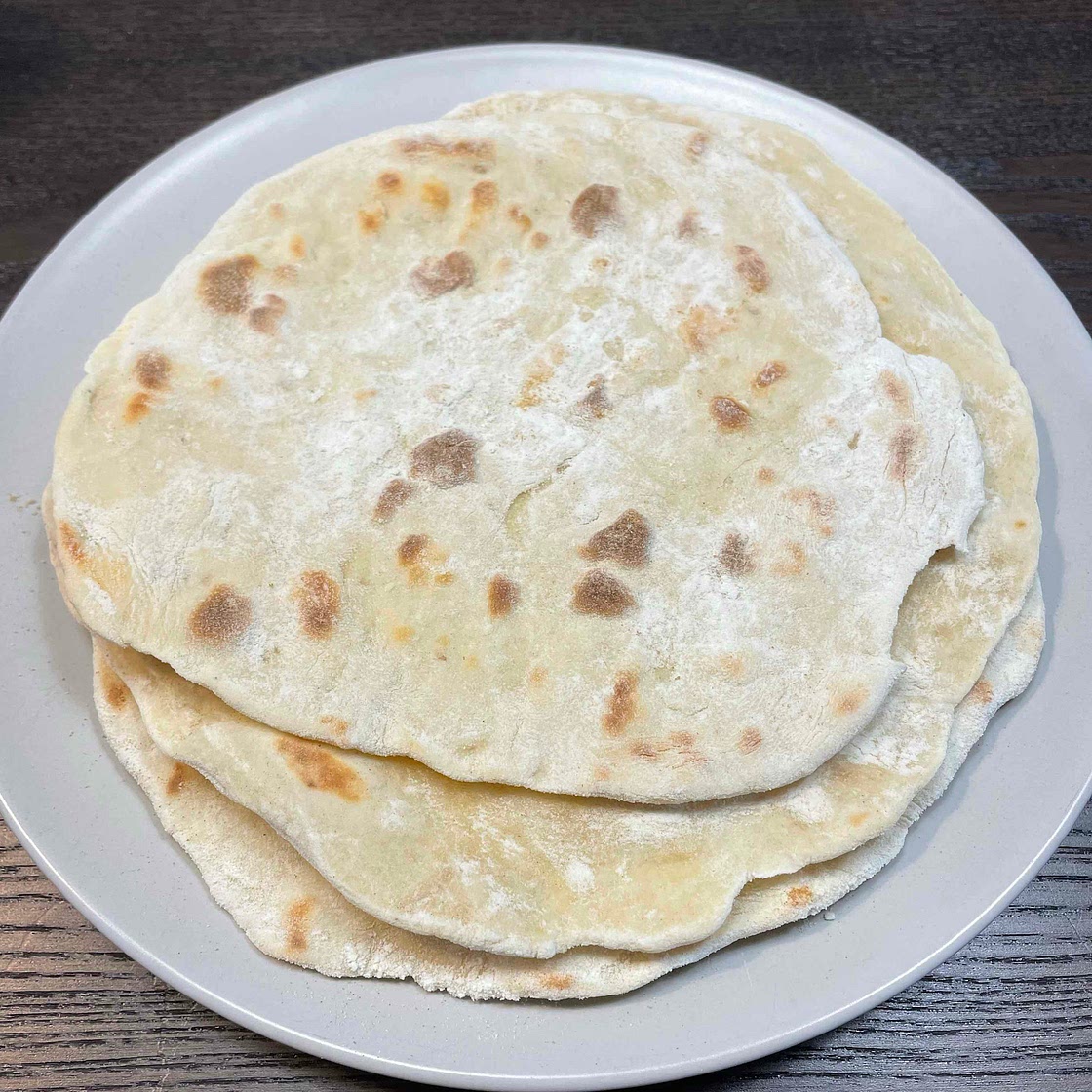 Mini tortillas au sésame & à la coriandre