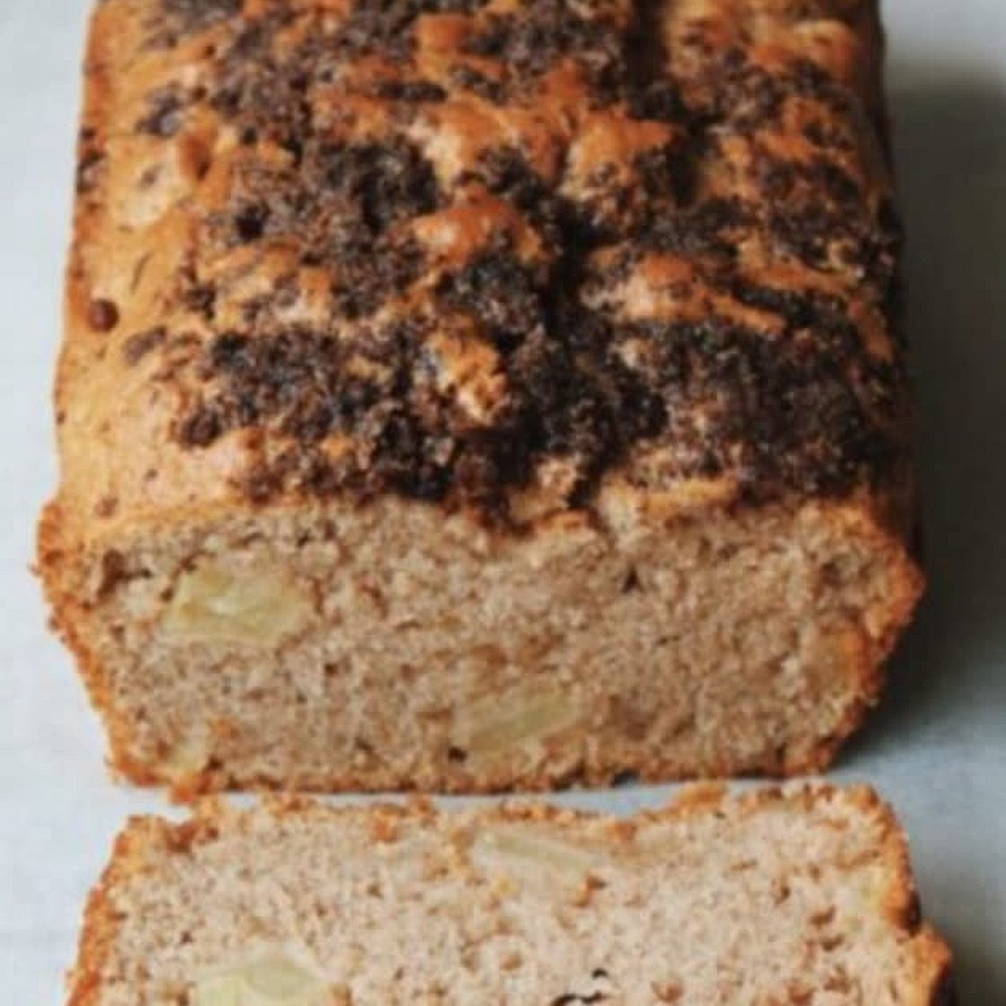 Autunm Apple cake (146by7)