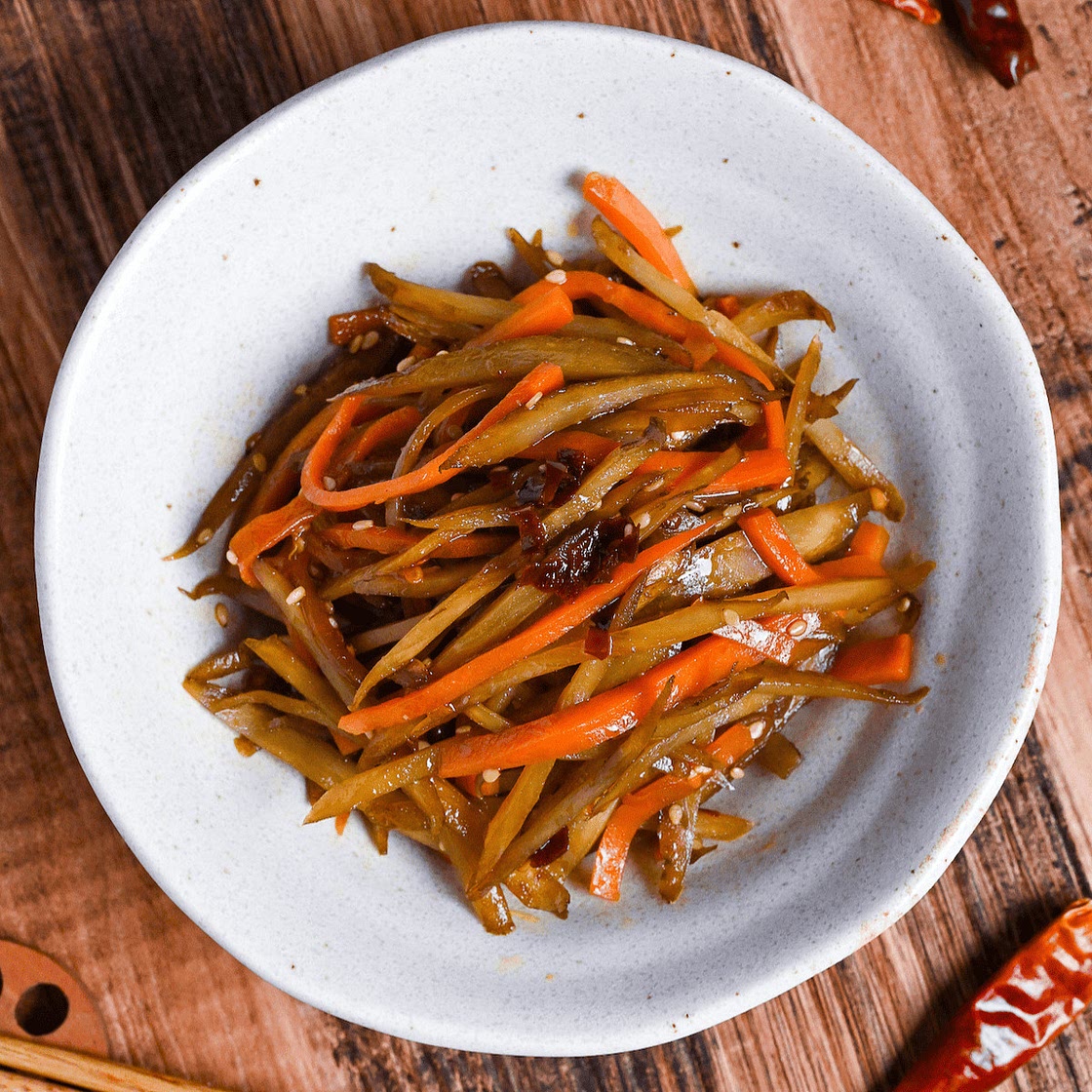 Kinpira Gobo (Braised Burdock Root)