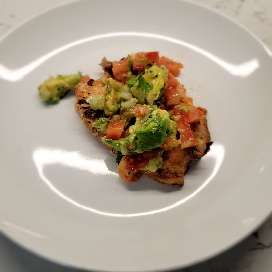 Grilled Salmon with Avocado Salsa (Healthy, Low-Carb, Paleo, Whole30)