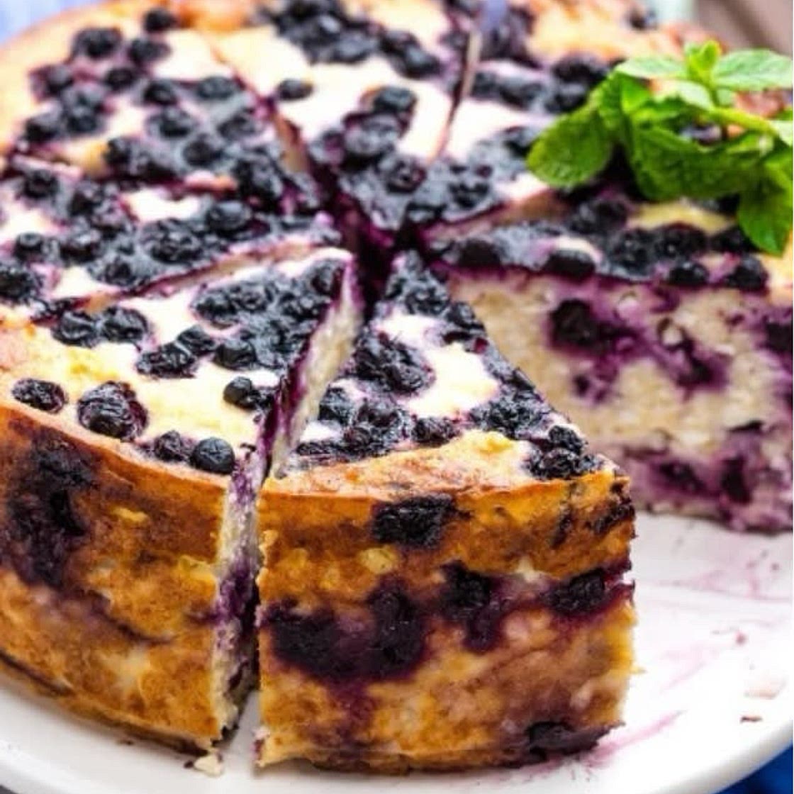 Blueberry cheesecake made with blackberries (142)