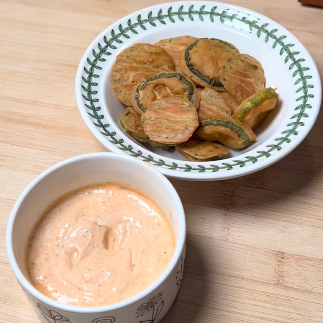 Easy light fried pickles