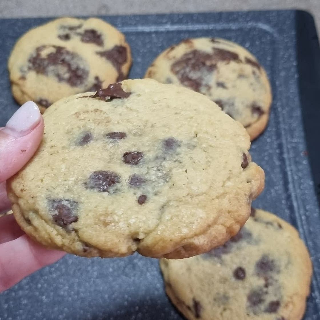 Crumbl Chocolate Chip Cookie Recipe