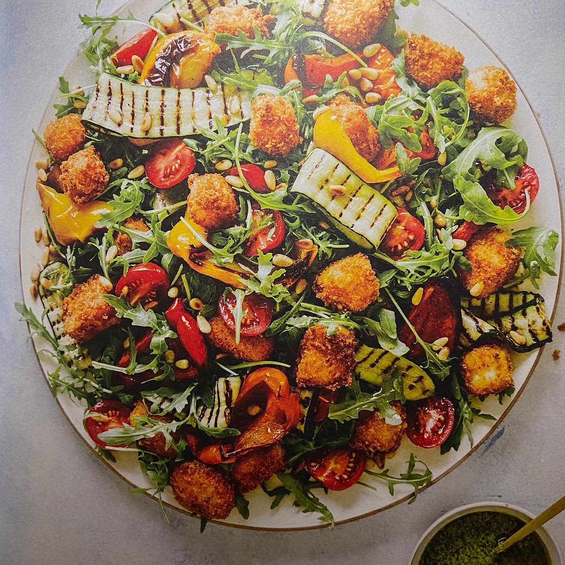 Halloumi crouton super salad (MOB)